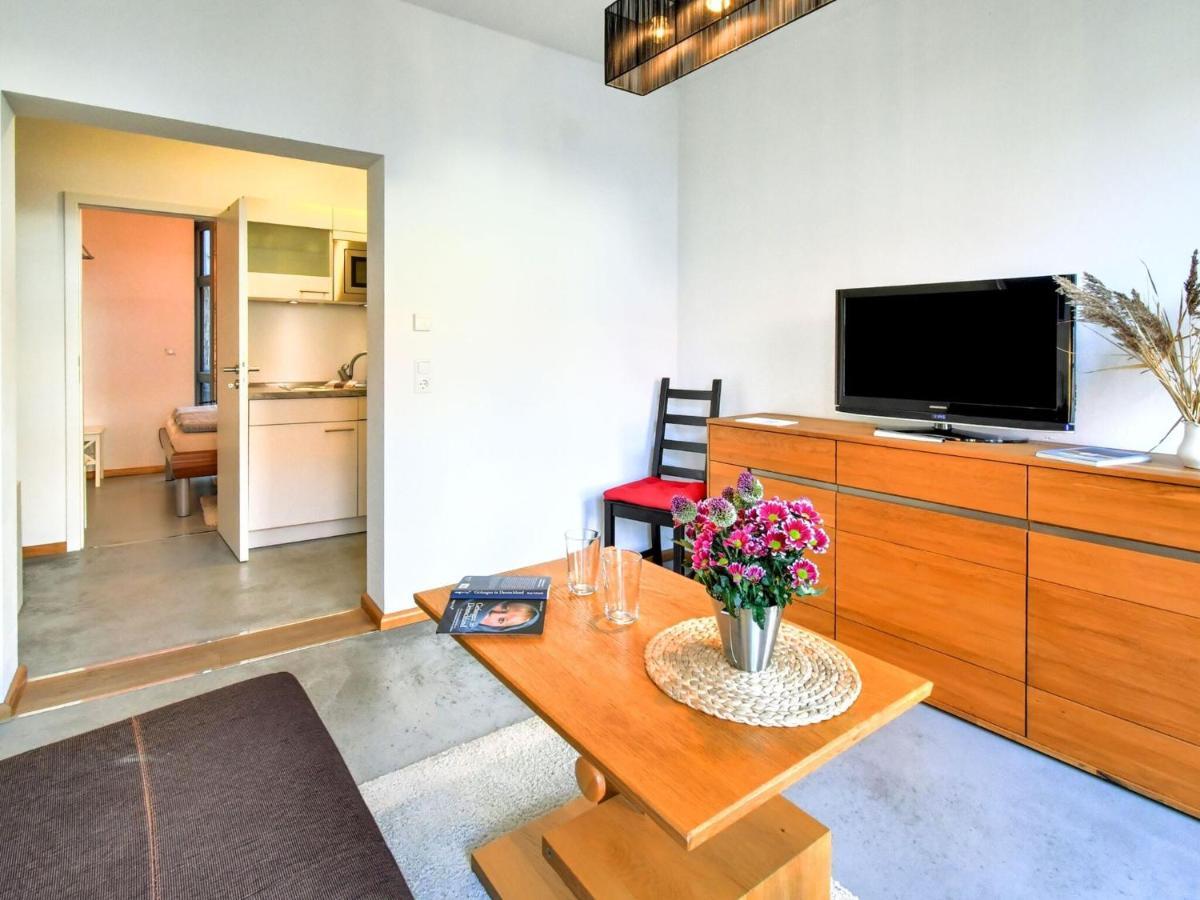 Apartment In Near The *